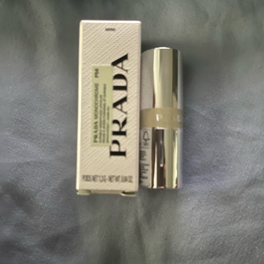 Prada Lipstick in Rich Berry Red - Picture 7 of 9